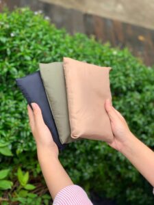 Túi ngủ nhỏ gọn có thiết kế đơn giản, phù hợp cho các hoạt động ngoài trời, giúp tiết kiệm chi phí.