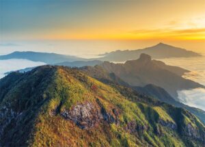 Nhìu Cồ San – đỉnh núi hoang sơ Tây Bắc, biển mây bồng bềnh và cảnh sắc hùng vĩ